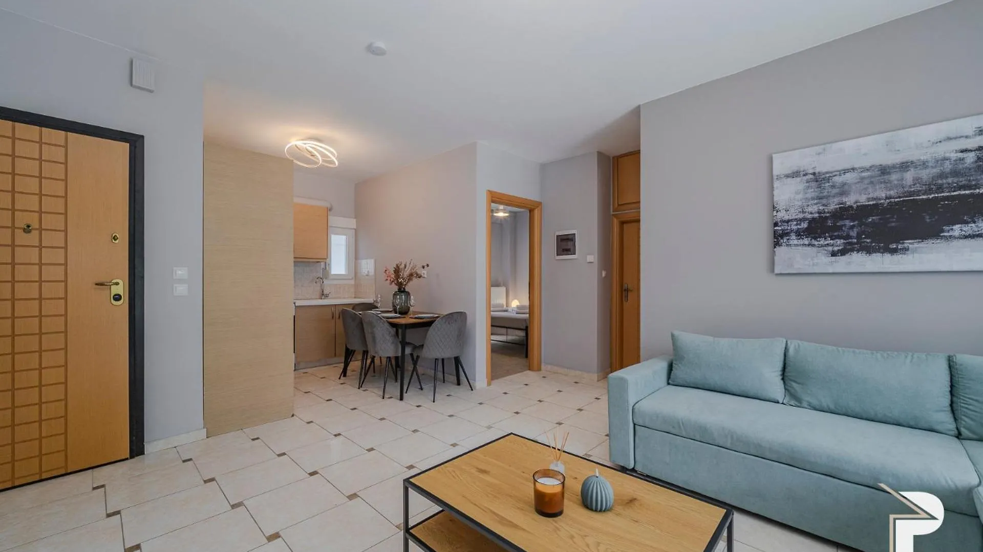 Апартаменты P Deluxe Suites A4 Неа-Миханиона